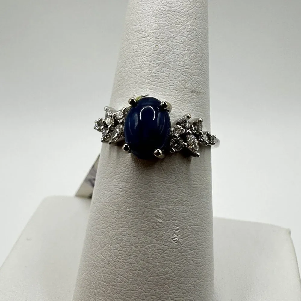 NWT 8x6mm oval cut star sapphire in 14kt WG with .26ctw diamond‎ accents!